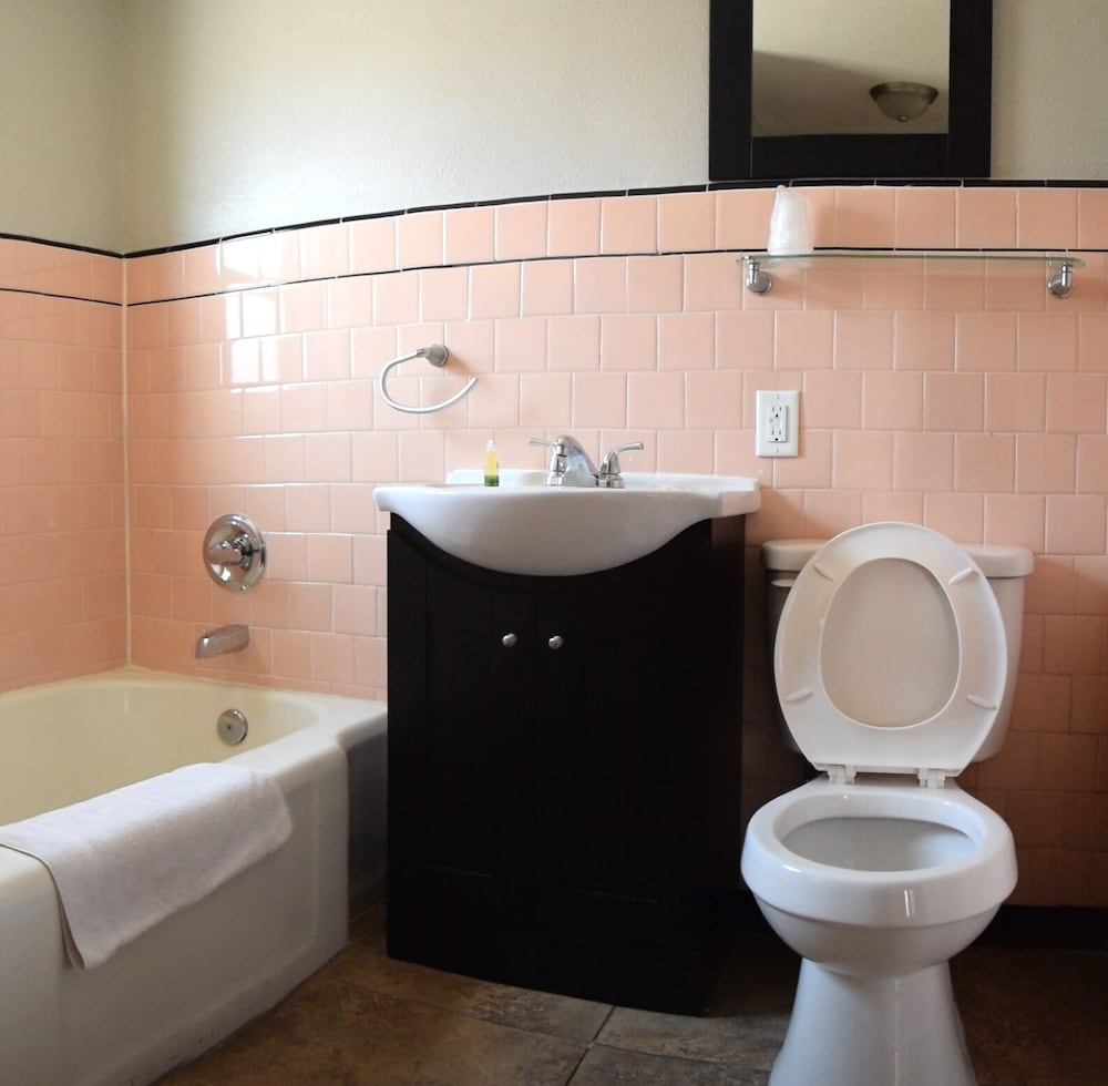 Sterling Gardens Hotel - photo 48