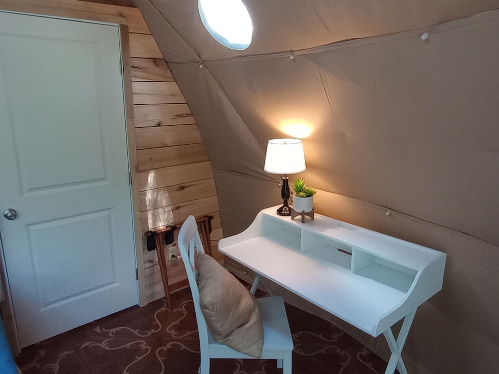 GlampOut Resort Elk River - photo 36