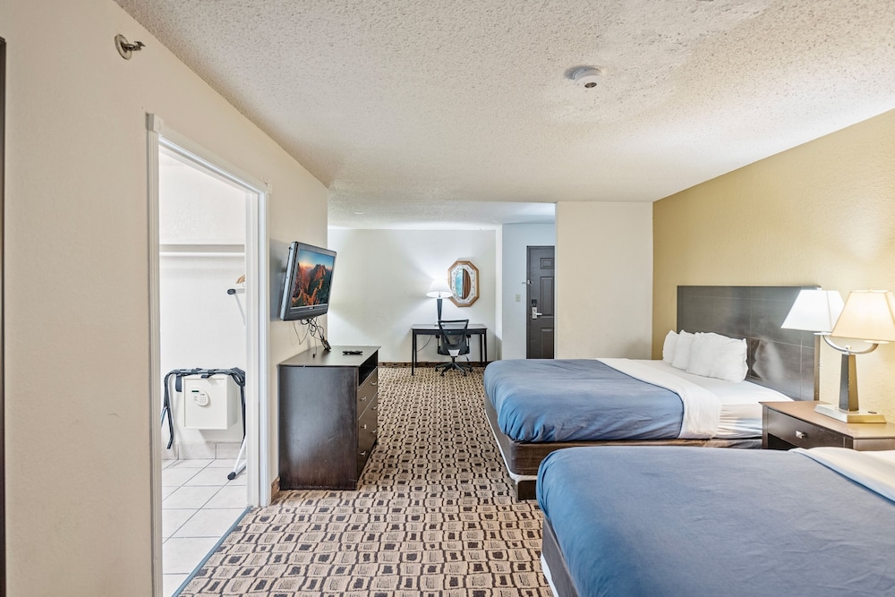 Coratel Plus Suites Wichita West Airport - photo 17