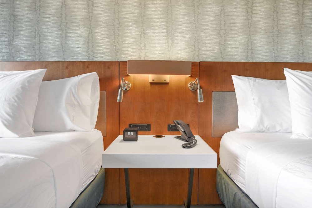 Hilton Garden Inn Fremont Milpitas - photo 12