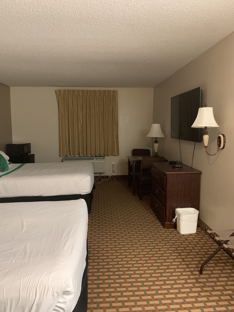 Rest Inn Fort Smith - photo 7