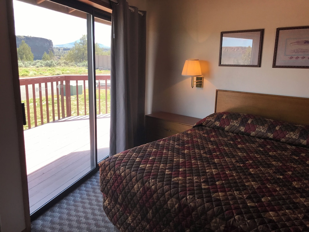 Smith Rock Resort - photo 12