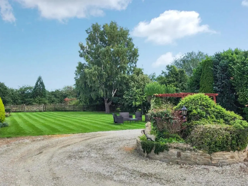 Brompton Lodge