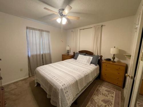 One BR Comfort Awaits Near Ft Sill — 4-Star Luxury Hotel in Lawton, United States