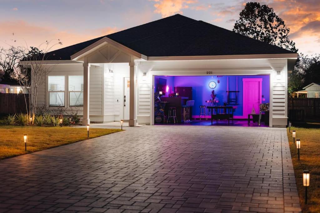 Emerald Gem Inn Laguna Haven Beach Home — 4-Star Luxury Hotel in Panama City Beach, United States