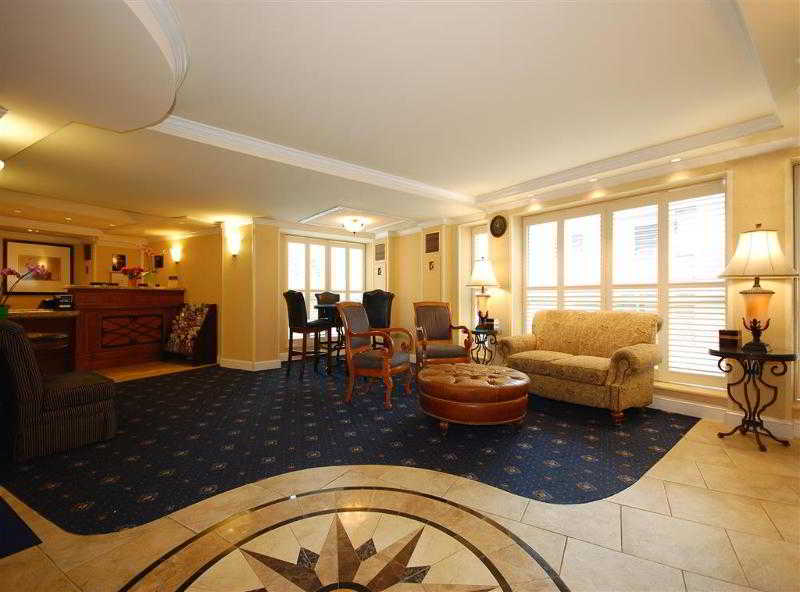 Red Lion Hotel Rosslyn Iwo Jima - photo 20