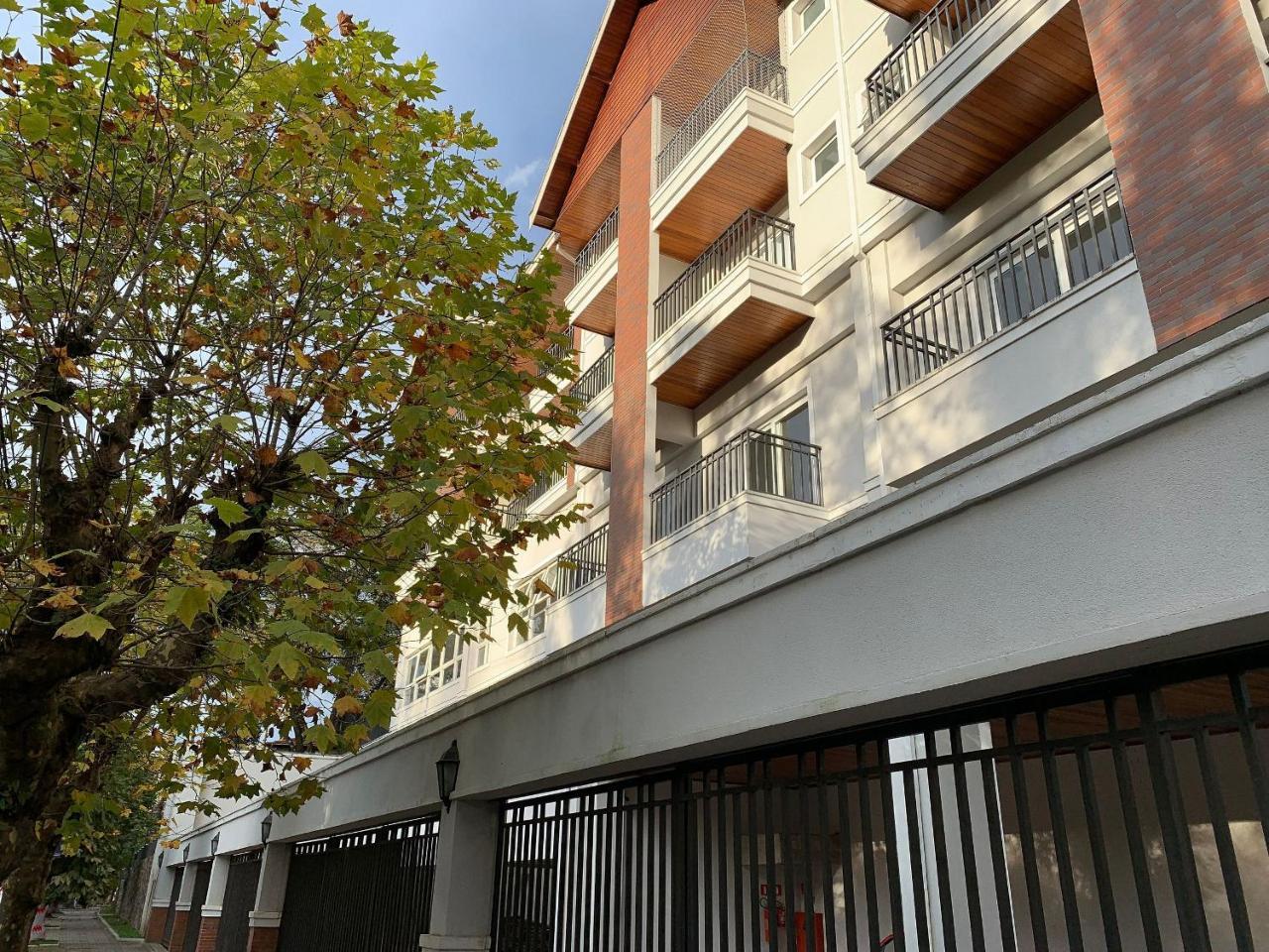 Flat novo aconchegante e no Coração do Capivari Internet Aquecedores — 4-Star Luxury Hotel in Campos Do Jordao, Brasil