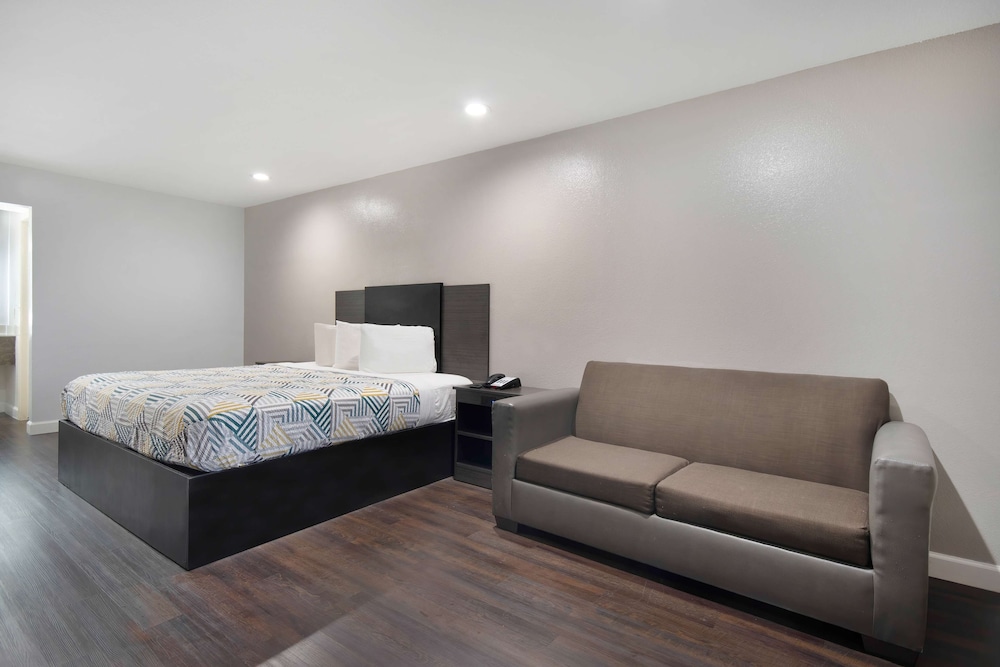 Motel 6 Houston TX I 10 West - photo 15