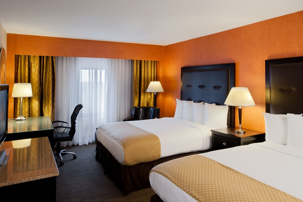 DoubleTree by Hilton Springfield - photo 8