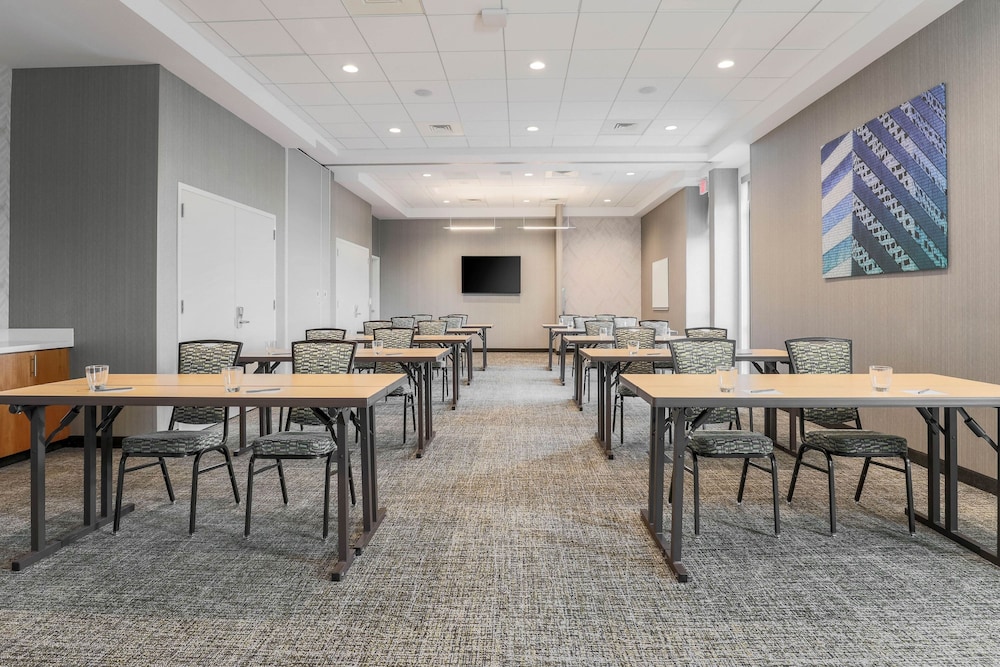 SpringHill Suites by Marriott San Jose Fremont - photo 26