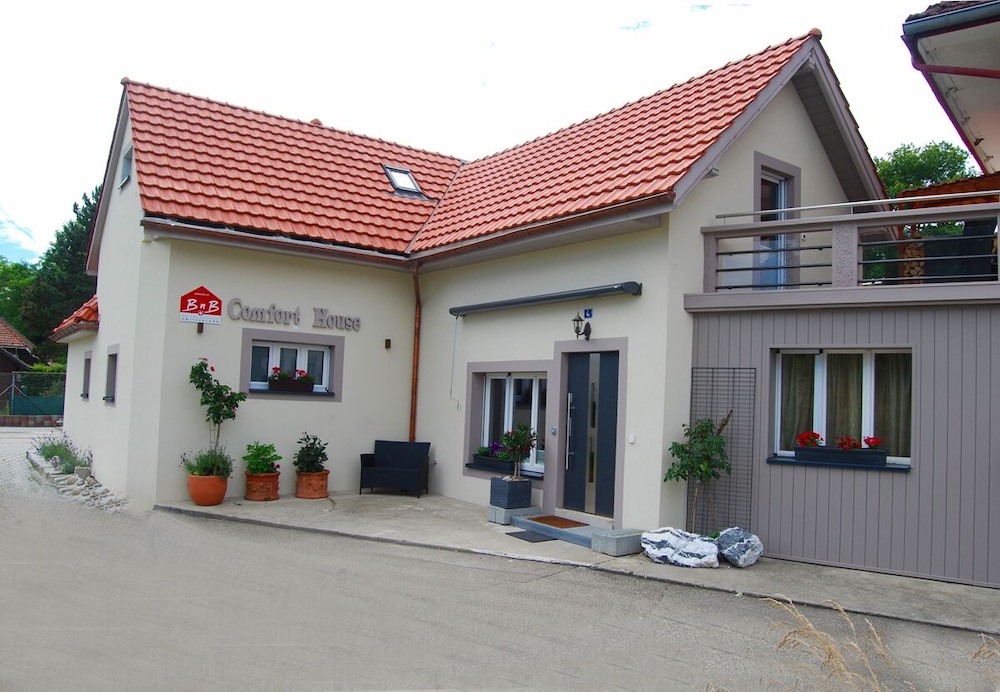 BnB Comfort Guesthouse Olten Lostorf — 4-Star Luxury Hotel in Lostorf, Switzerland