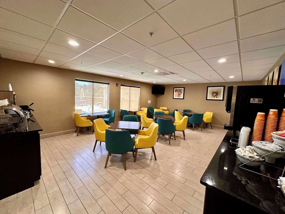 Comfort Inn & Suites Mocksville I 40 - photo 33