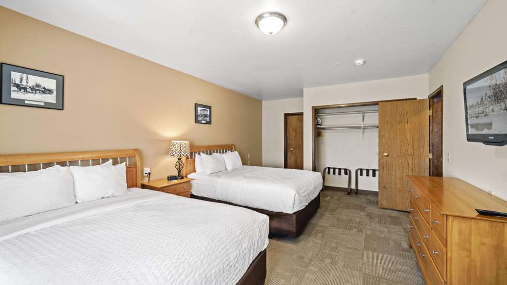 Clarion Hotel & Suites Fairbanks near Ft. Wainwright - photo 30
