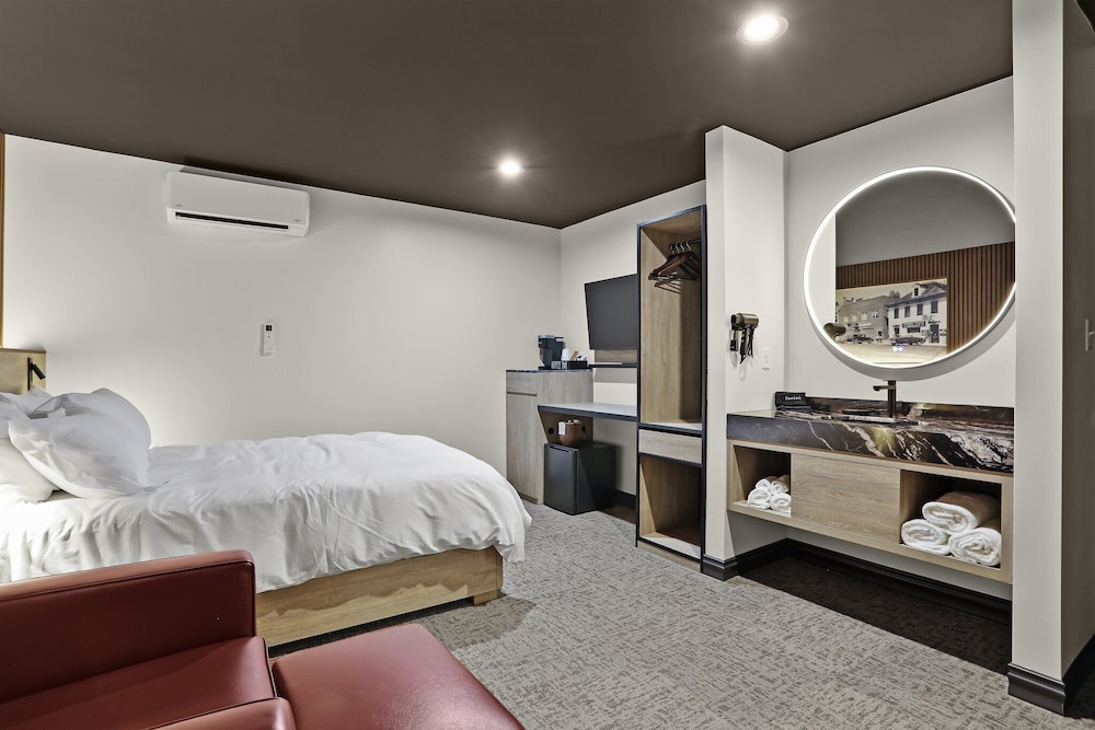 The Hermann Motel - photo 16