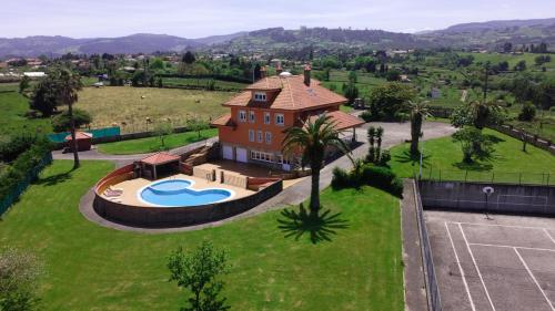 Finca Canal Vivienda Vacacional in Villaviciosa, Spain