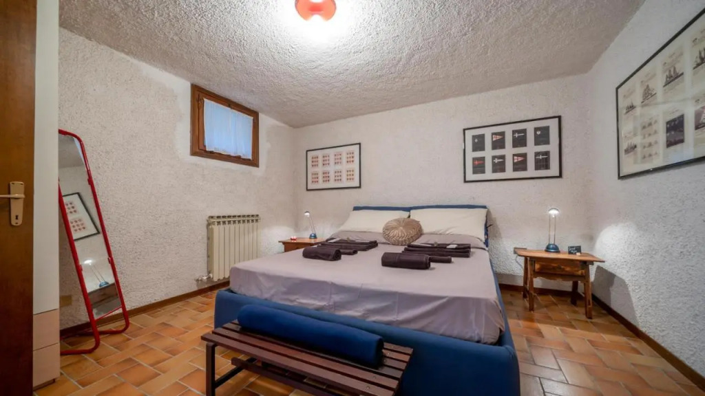 Garda Lake free park big swimming pool — 4-Star Luxury Hotel in Torri Del Benaco, Italy
