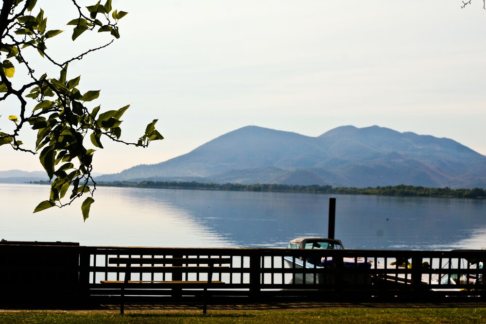 Skylark Shores Resort - photo 87
