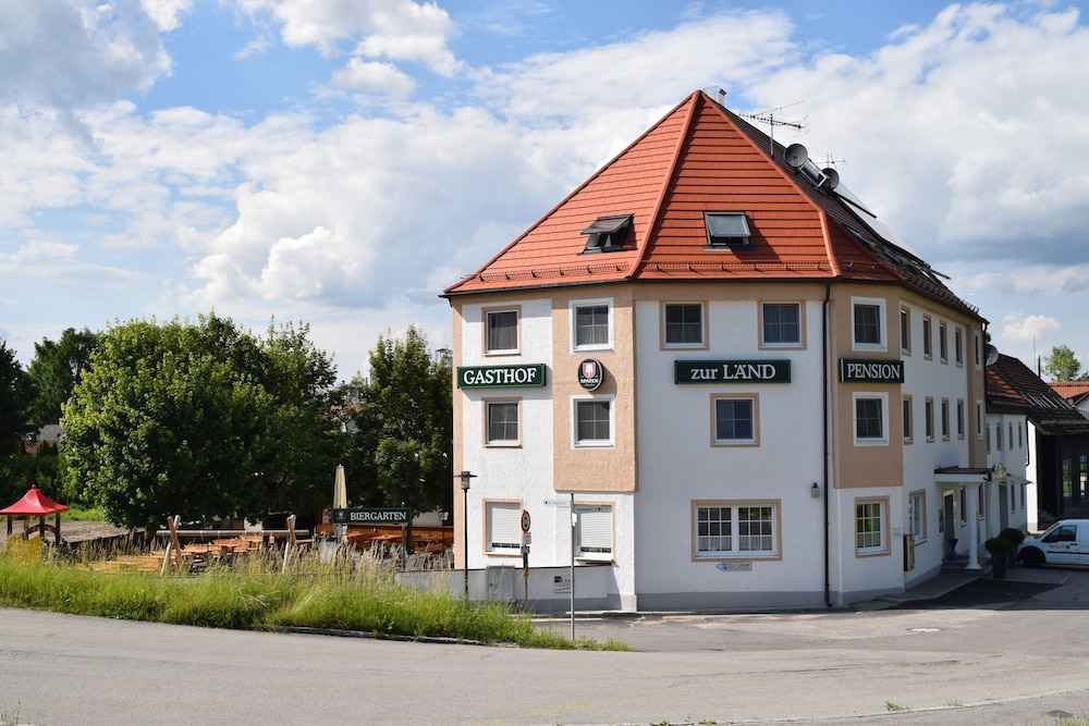 Zur Länd — hotel in Moosburg