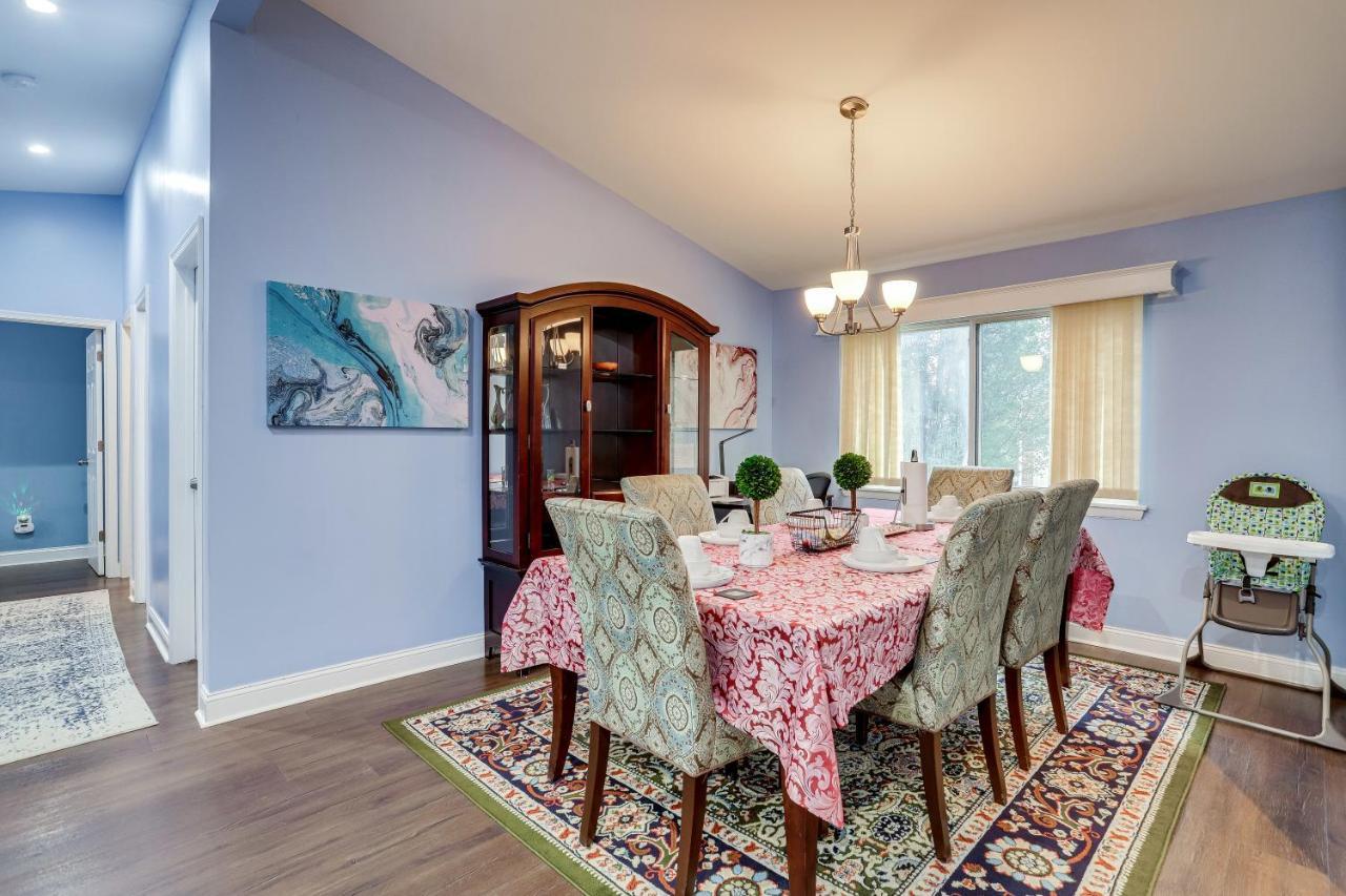 Escape to our cozy 3 Bed Rm 2 Bath Unit in Alexandria VA — 4-Star Luxury Hotel in Alexandria, United States