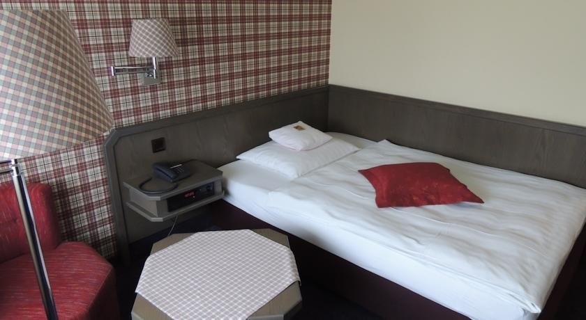 Hotel Ambiente — Porz Am Rhein — photo 4