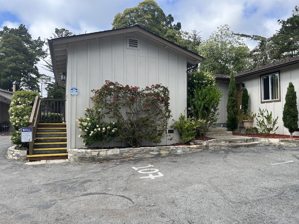 Carmel Resort Inn - photo 116
