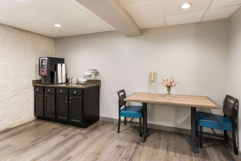 Baymont by Wyndham Westampton - photo 25
