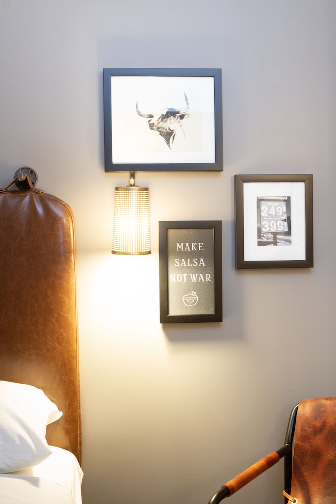 Moxy Austin University - photo 9