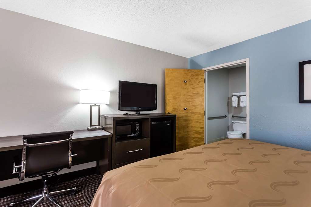 Quality Inn & Suites Mooresville Lake Norman - photo 16