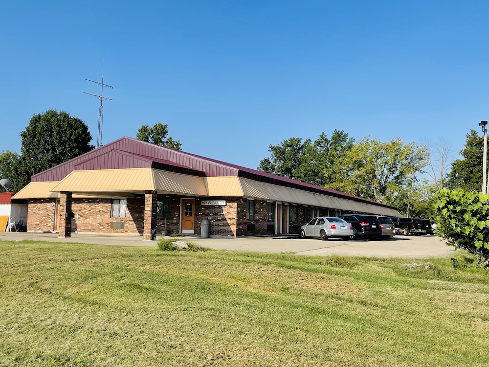 Budget Host Inn Greenup - photo 76