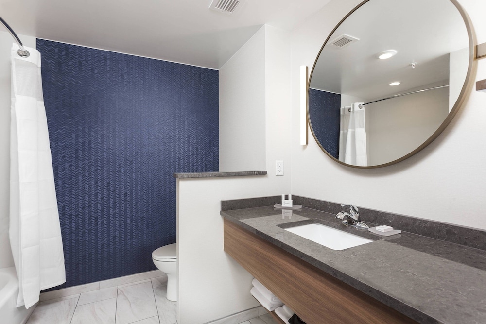 Fairfield Inn & Suites by Marriott Lebanon - photo 14