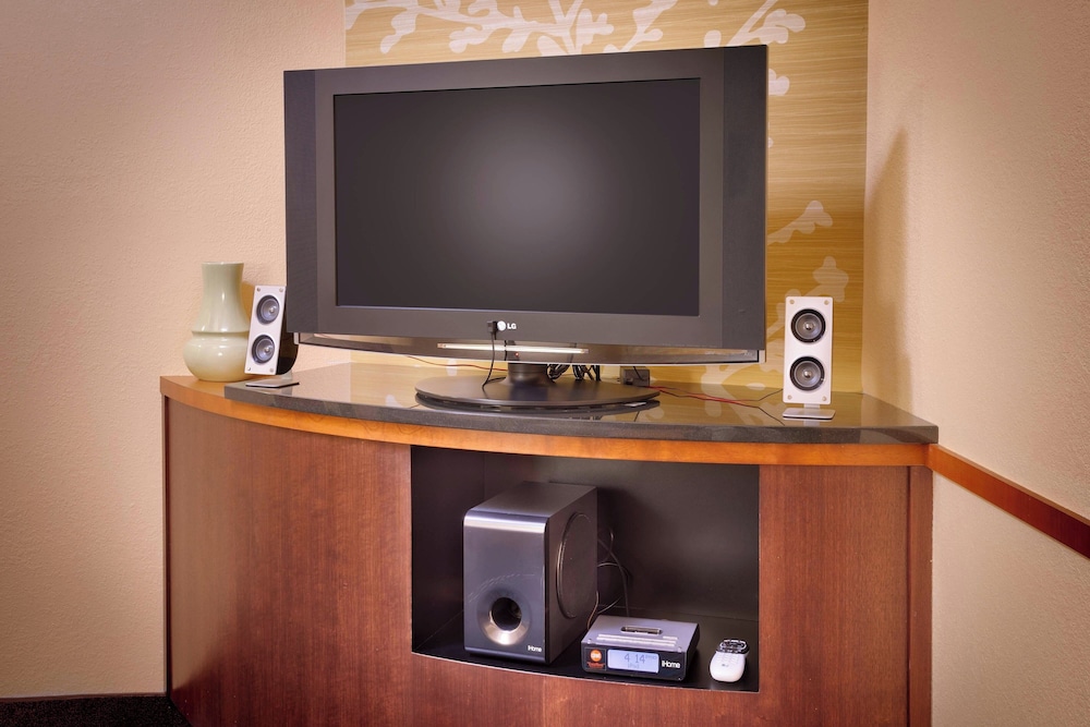 Fairfield Inn & Suites by Marriott Gillette - photo 4