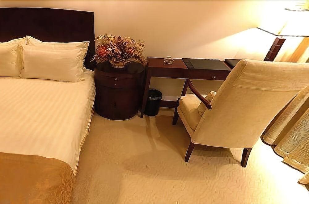 Dongtan International Conference Center — 5-Star Luxury Hotel in Shanghai, People's Republic of China