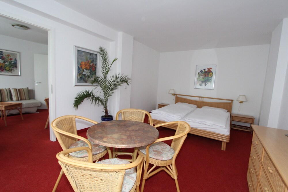 Hotel Haus Bismarck — Berlin — photo 3