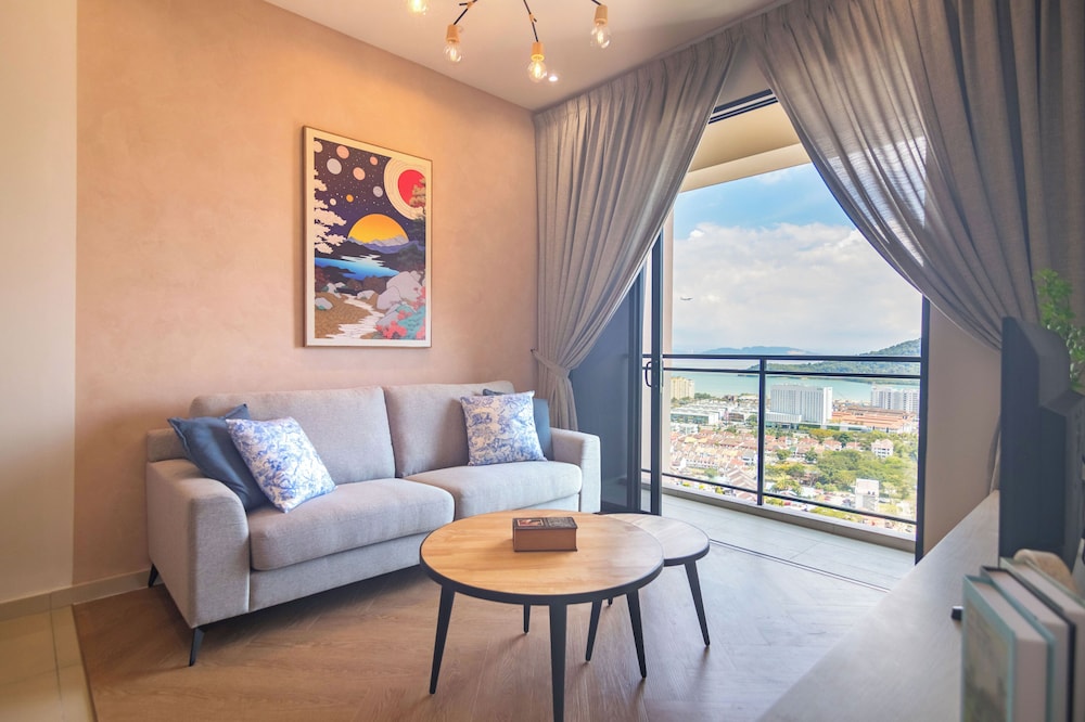 Iconic Regency by Stellar ALV — 4-Star Luxury Hotel in George Town, Malaysia