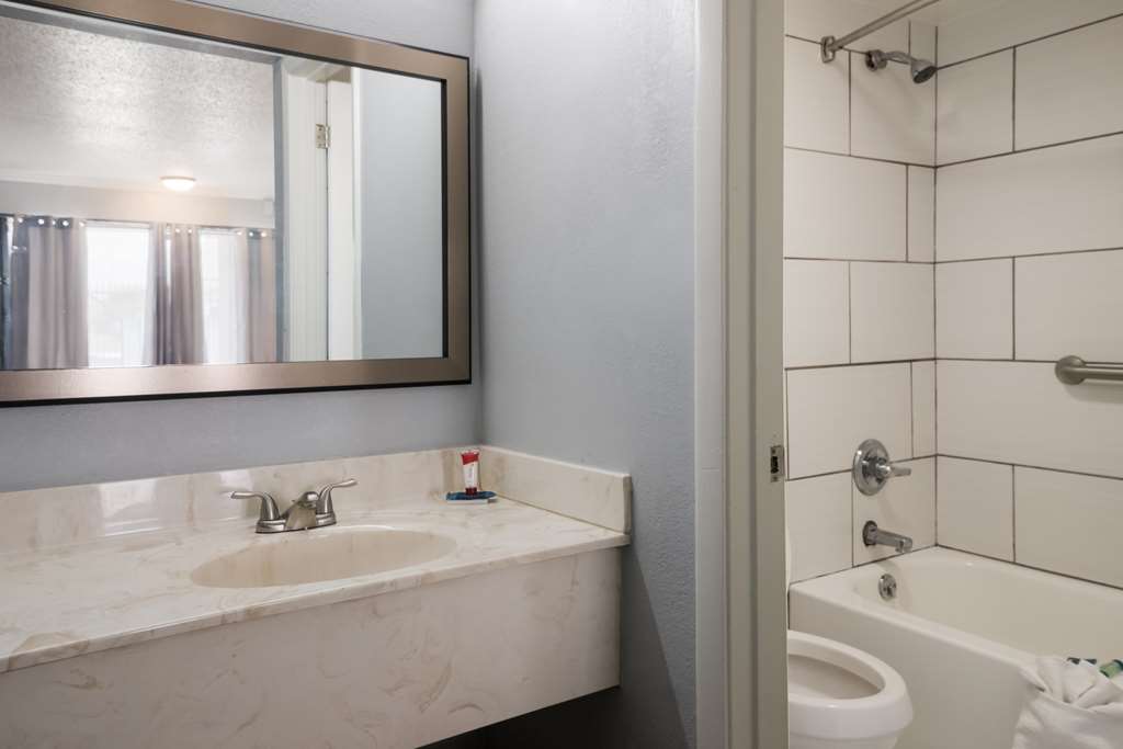 Americas Best Value Inn Suites & Studios Blytheville by Sonesta - photo 27
