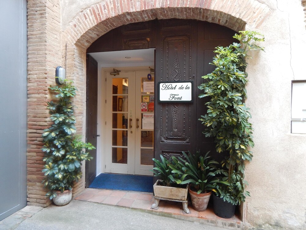Hotel De La Font — Peralada
