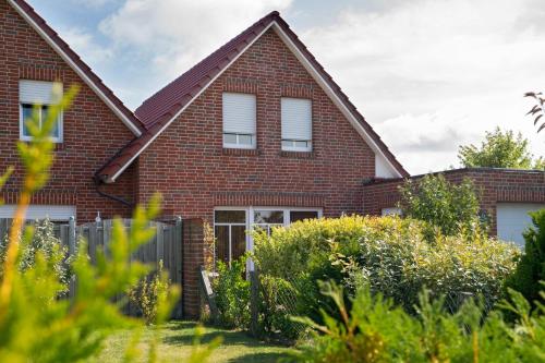 Ferienhaus Sabine Norddeich — 4-Star Luxury Hotel in Norddeich, Germany