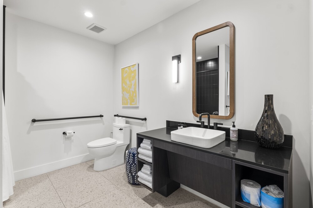 Austin Condo Hotel - photo 777