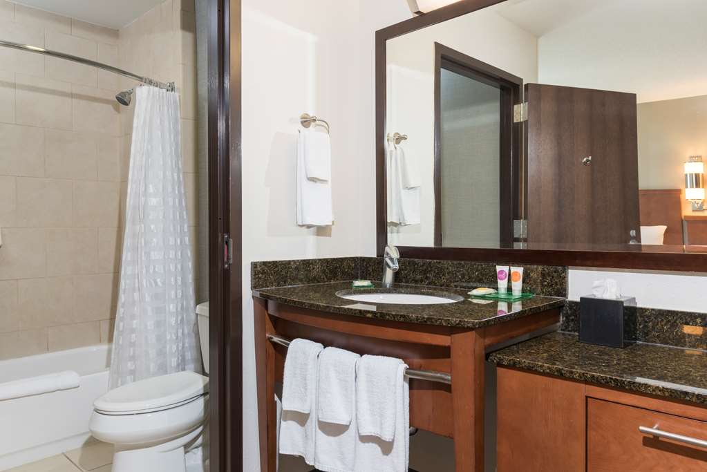 Hyatt Place Lexington - photo 25