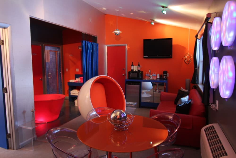 The Roxbury - photo 146