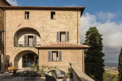 Rastrello — 4-Star Luxury Hotel in Panicale, Italy