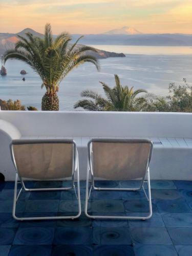 Case Quattrocchi Giardino e Terrazzi con vista Panoramica sul Mare Etna e Vulcano — Lipari — photo 4