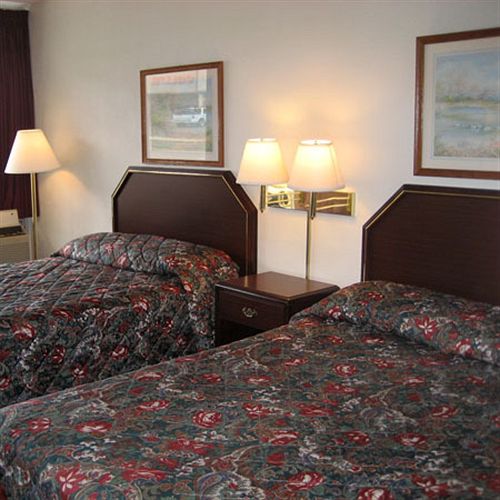 Sands Central Inn Hot Springs - photo 4