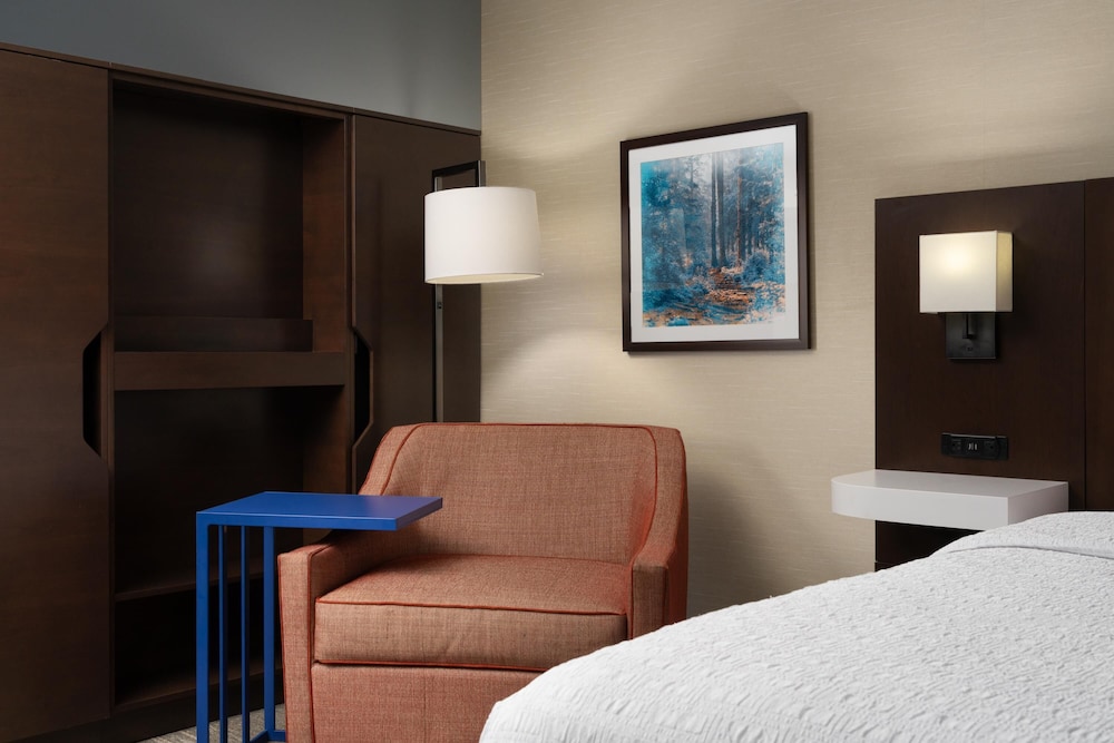 Hampton Inn Chambersburg - photo 5
