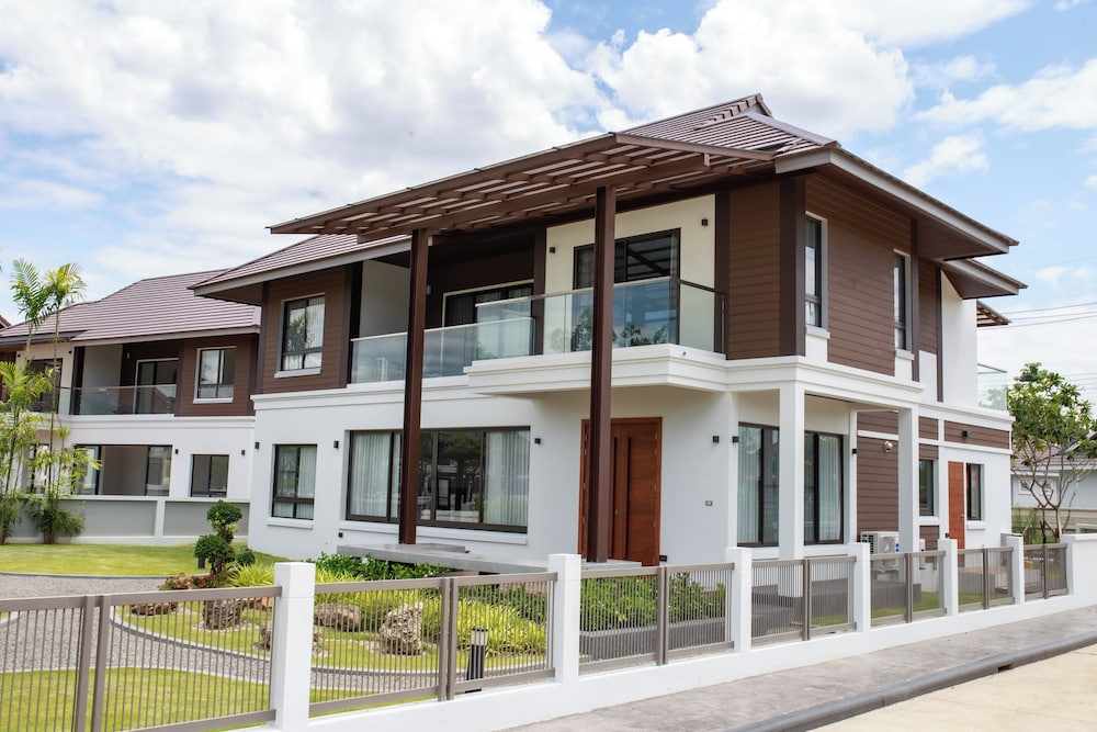 Lanna Fusion Hotel in Hang Dong, Thailand