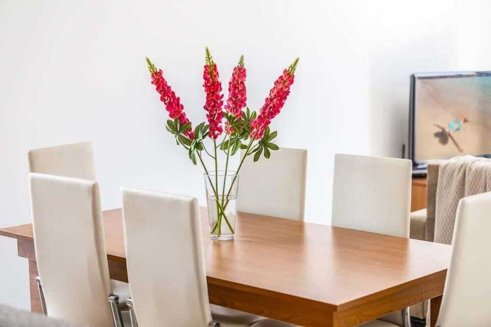 Villa White Moonflower