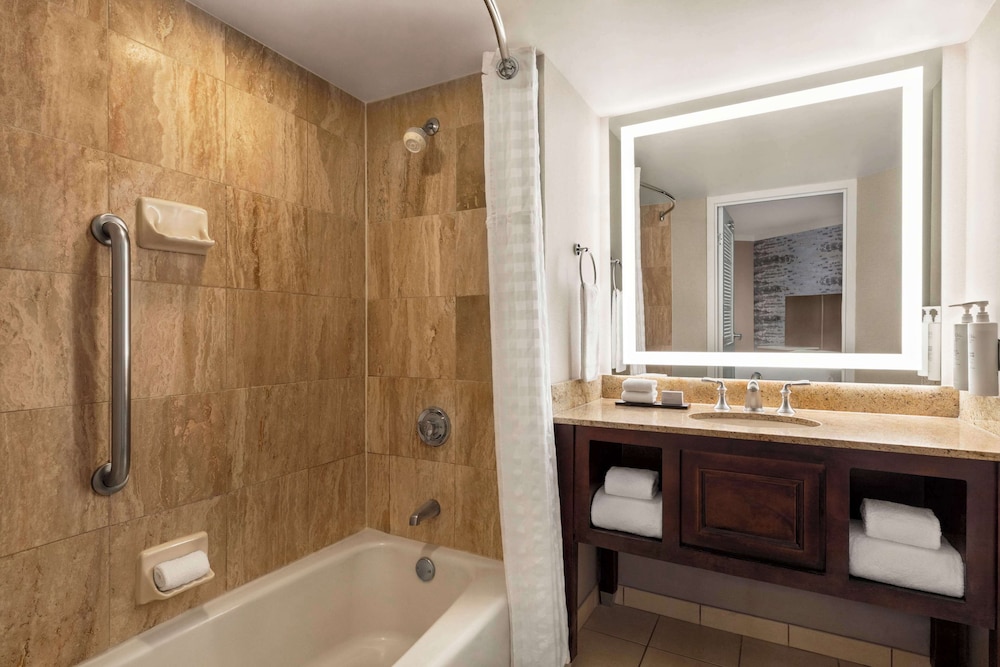 Embassy Suites by Hilton Kansas City Overland Park - photo 29