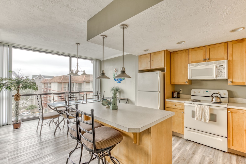 Sand & Sea Resort Condominiums - photo 402