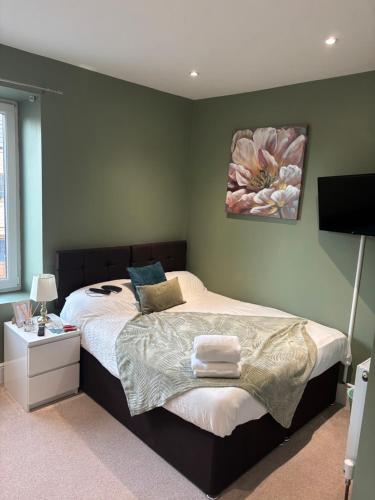 Beckett Guest House — 4-Star Luxury Hotel in Barnsley, United Kingdom