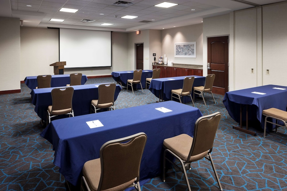 Hampton Inn & Suites Oklahoma City Bricktown - photo 39